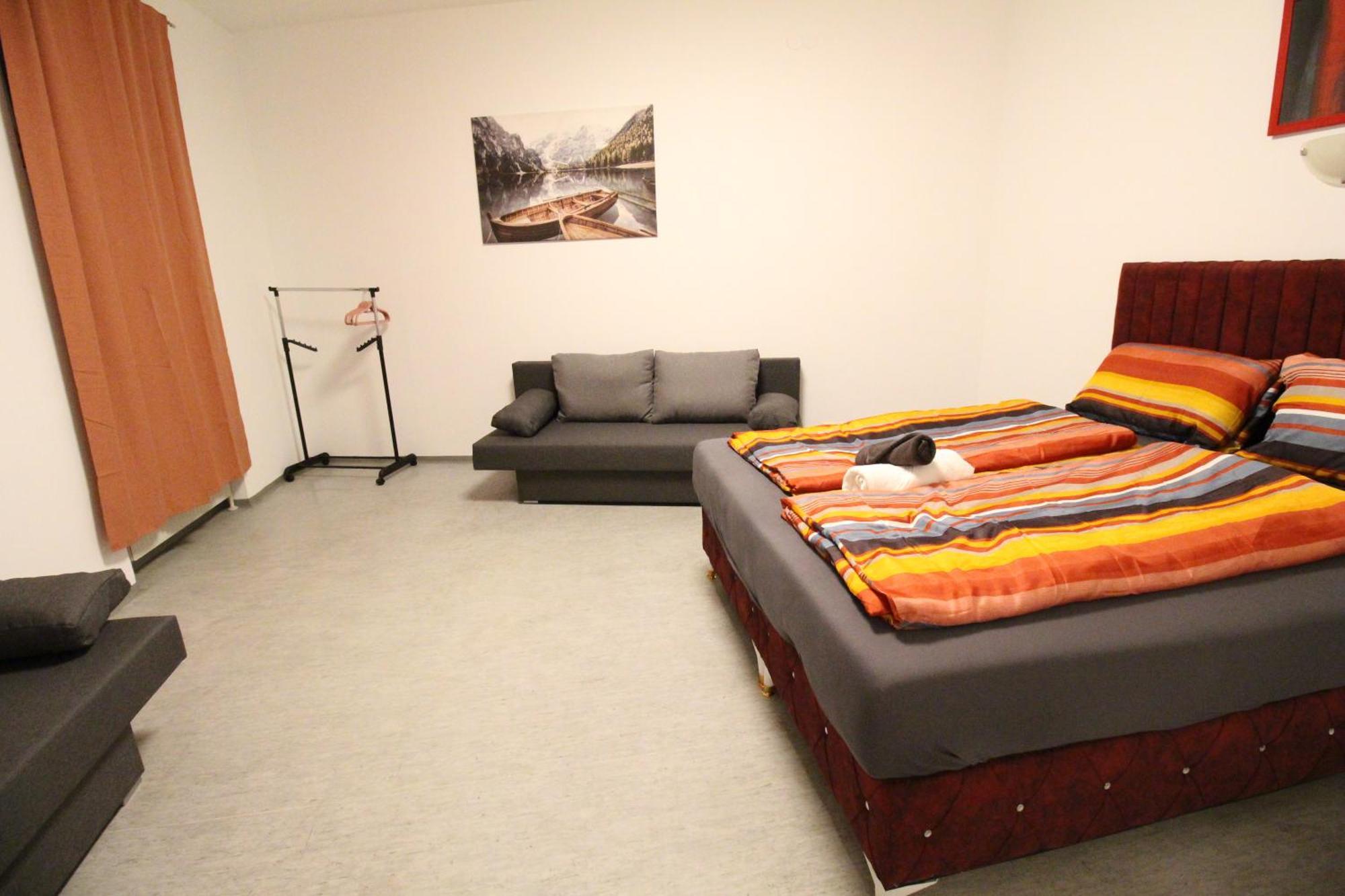 Zx Quad Room In Meidling Wien Eksteriør billede